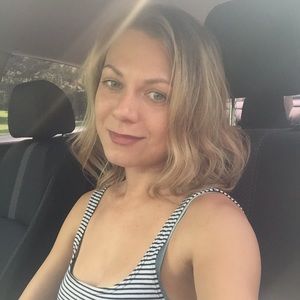 Meet your Posher, Elena